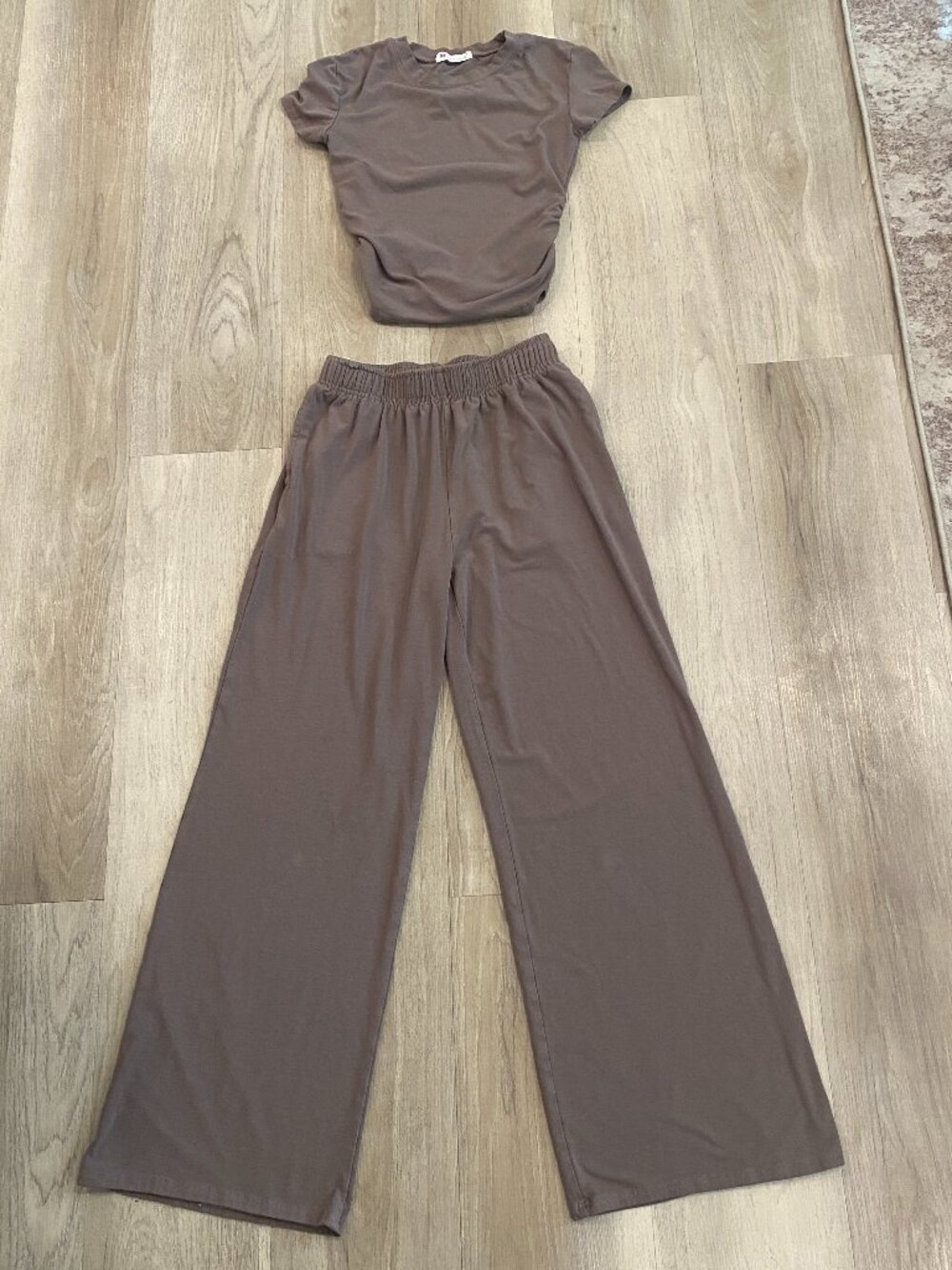 Darong Lounge Set XS Brown Mocha | Matching Set Wide Leg Pants & Tee Minimalist